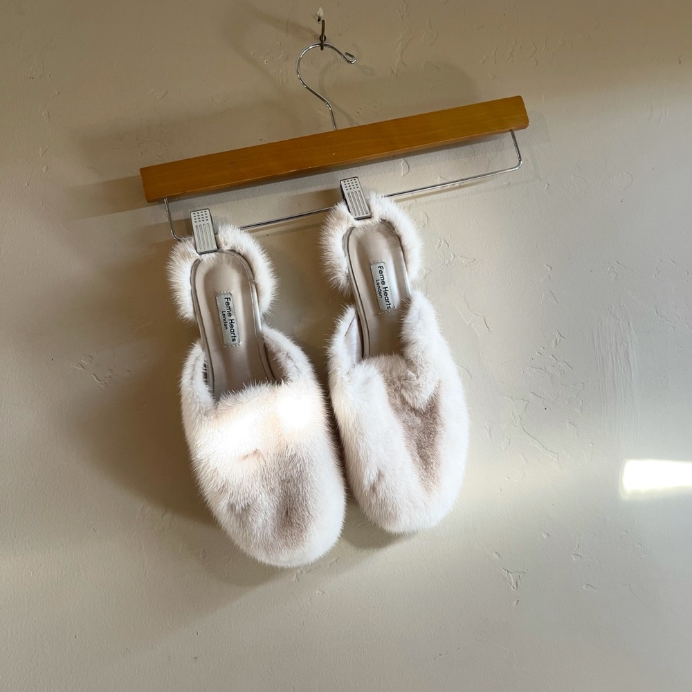 Femme Hearts London Fur Flats